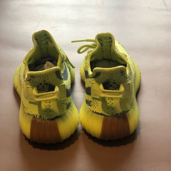 Yeezy glow 7.5 - Picture 6 of 7